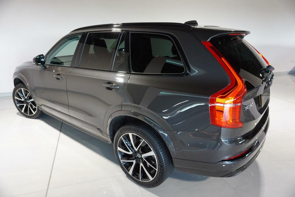 Volvo XC90 Estate Black #33