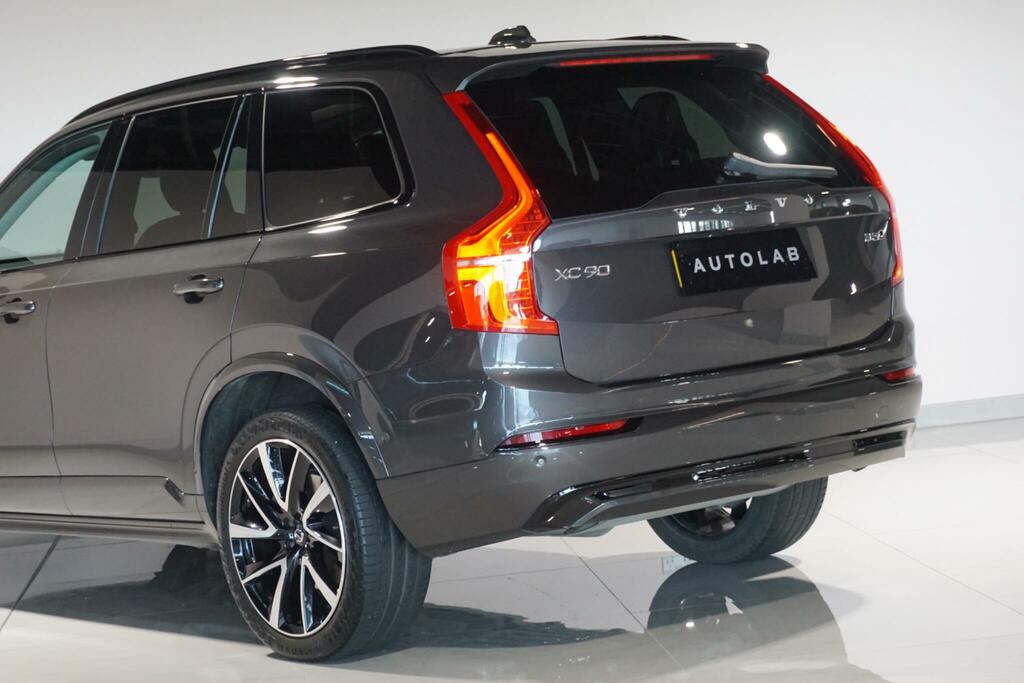 Volvo XC90 Estate Black #36