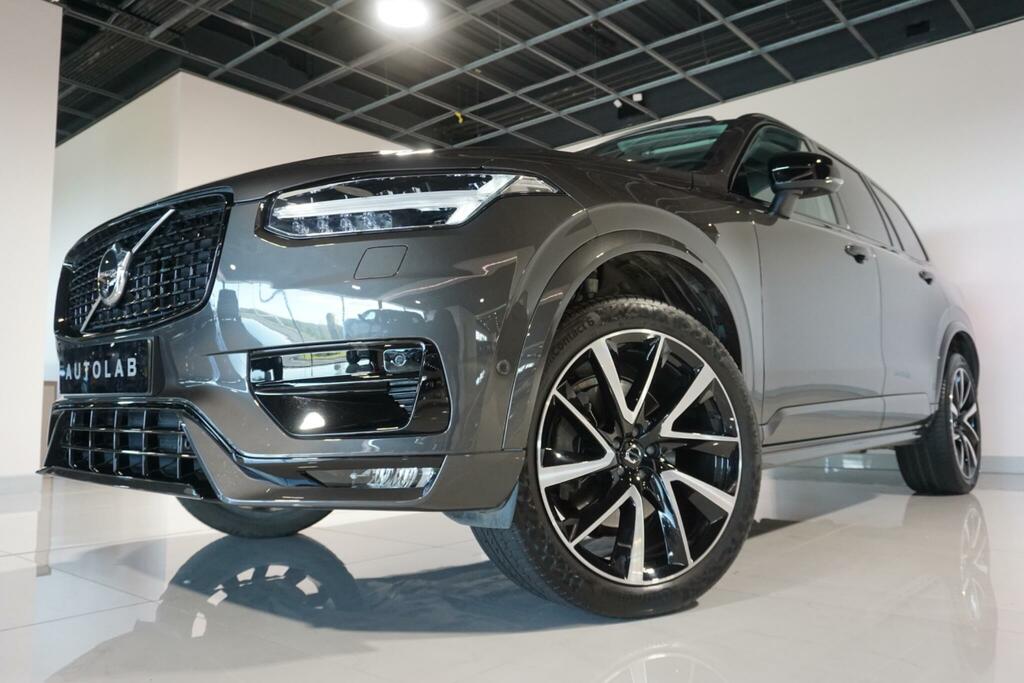 Volvo XC90 Estate Black #27
