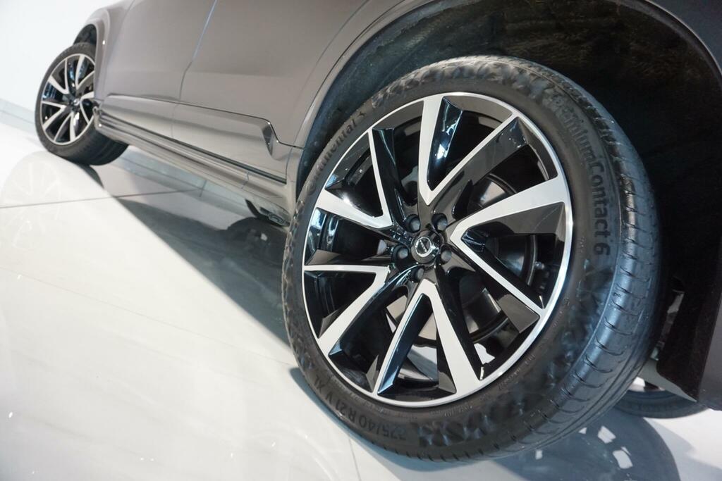 Volvo XC90 Estate Black #46