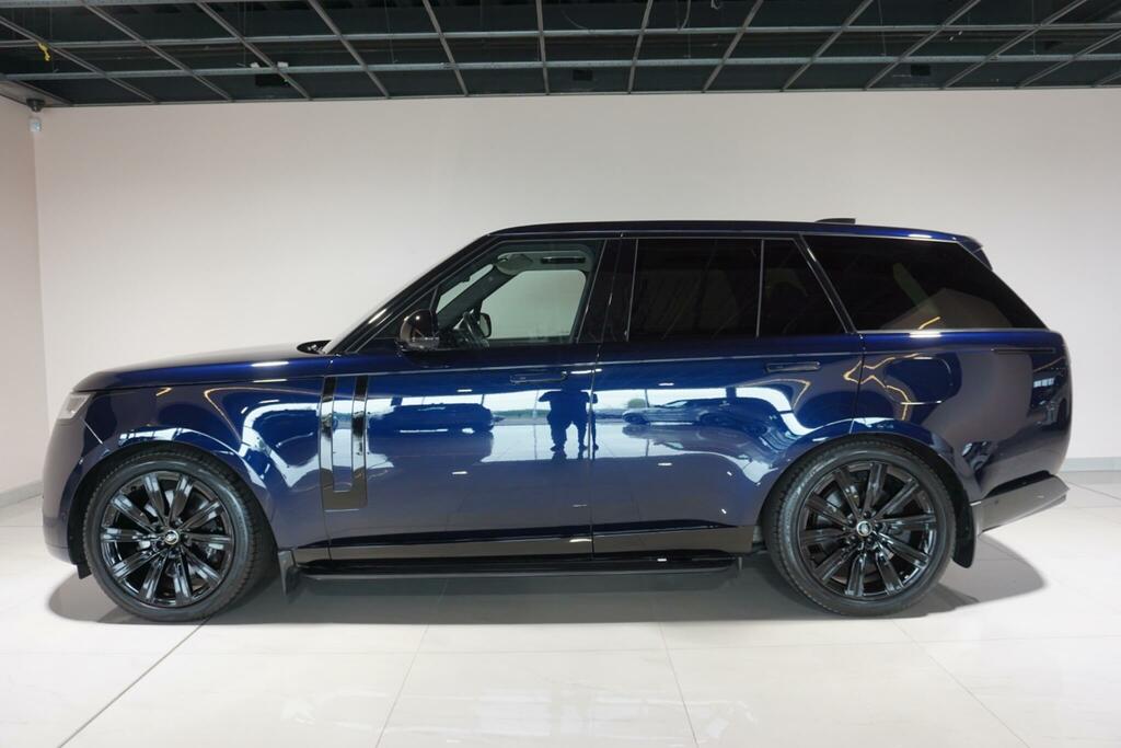 Land Rover Range Rover D300 Autobiography Blue #35