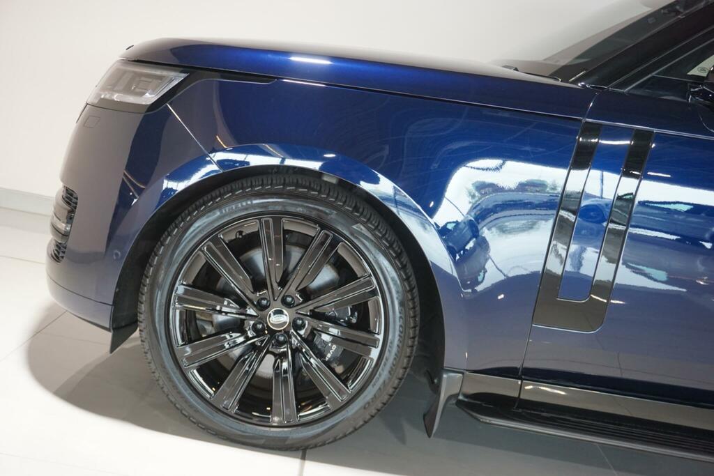 Land Rover Range Rover D300 Autobiography Blue #49