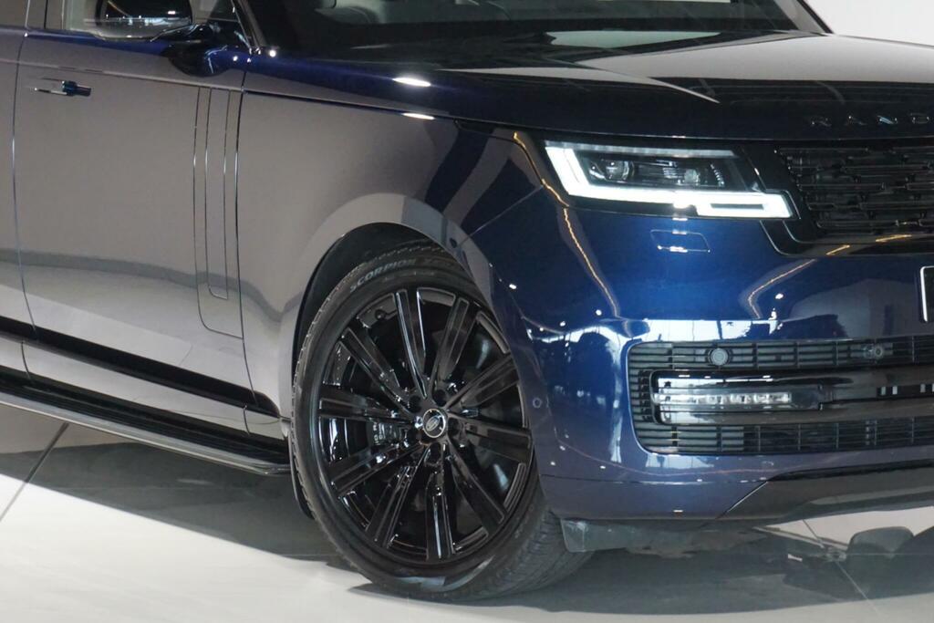 Land Rover Range Rover D300 Autobiography Blue #47