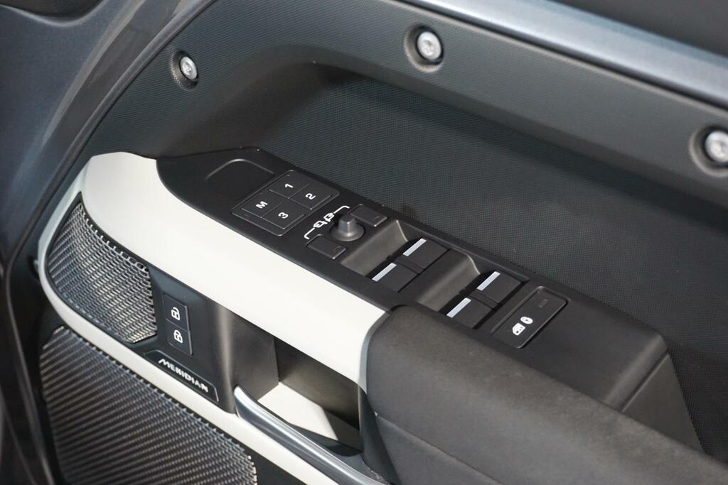 Land Rover Defender 110 Suv Grey #62