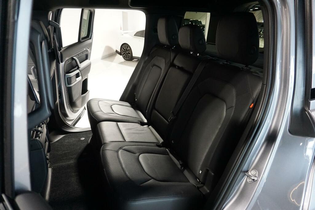Land Rover Defender 110 Suv Grey #12