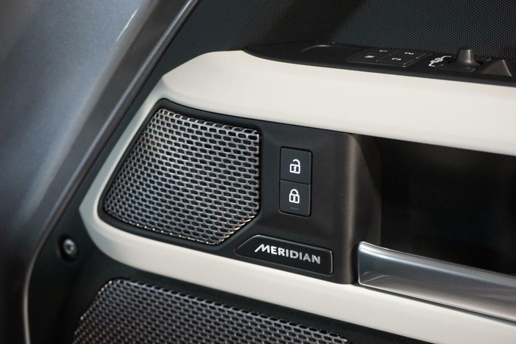 Land Rover Defender 110 Suv Grey #17