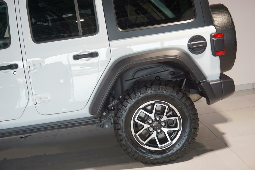 Jeep Wrangler 2.0 Gme Sahara Silver #39