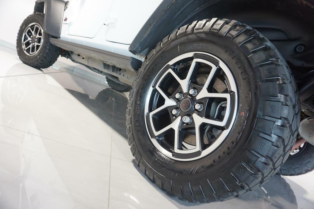 Jeep Wrangler 2.0 Gme Sahara Silver #41