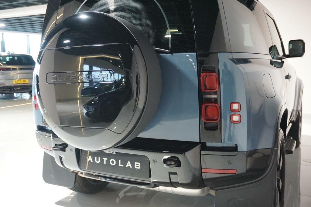 Land Rover Defender 90 D300 90 X-dynamic Hse Grey #58