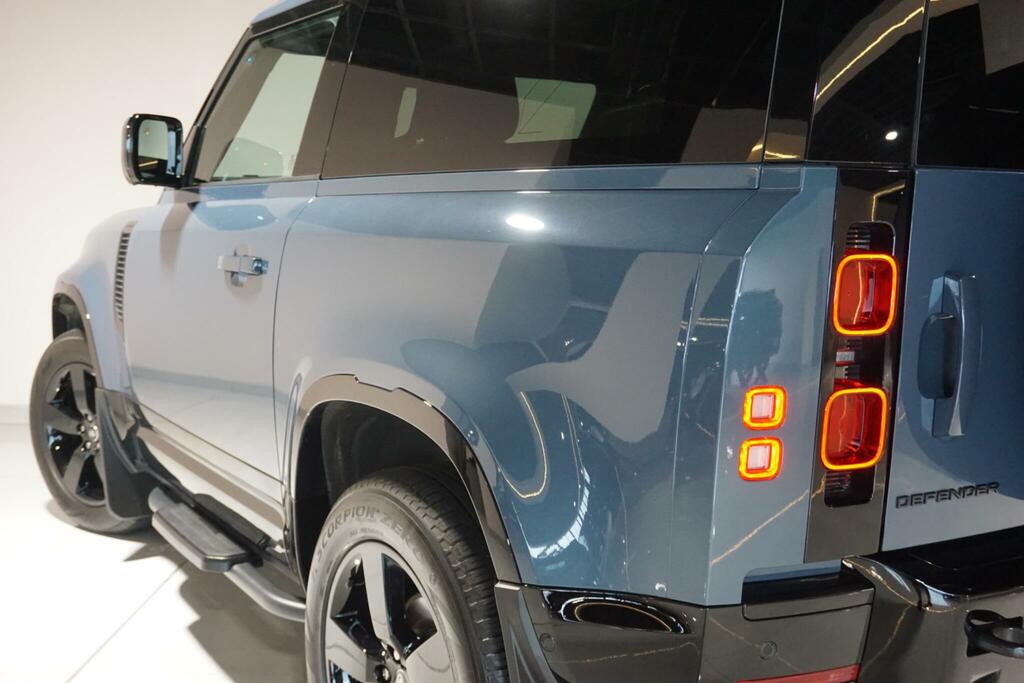 Land Rover Defender 90 D300 90 X-dynamic Hse Grey #45
