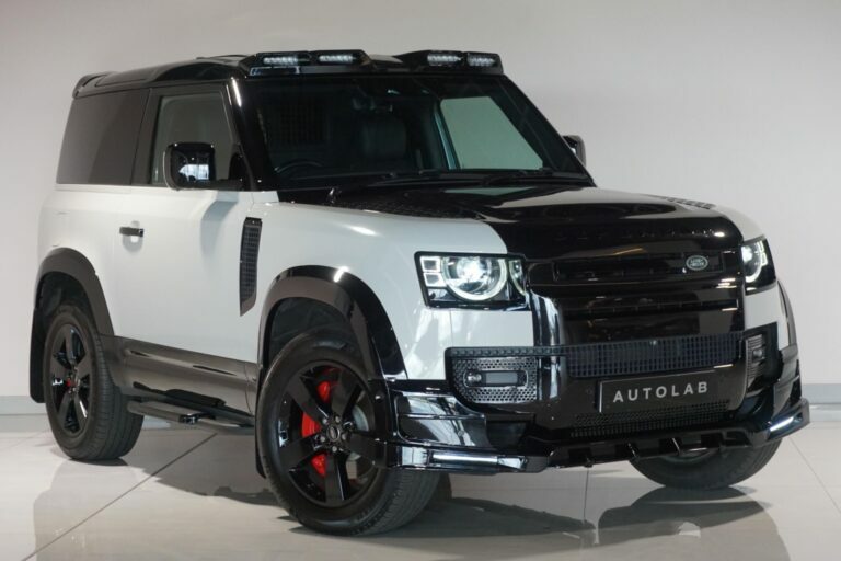 Land Rover Defender 90 3.0 D300 Mhev Grey