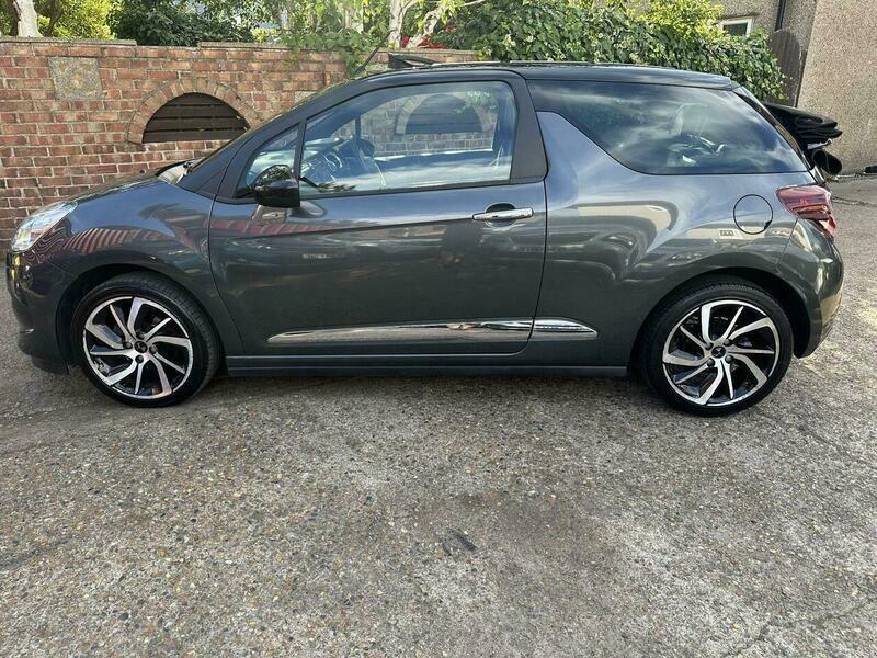 DS DS 3 Puretech Dstyle Silver #50