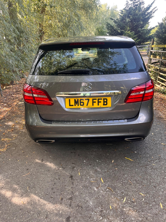 Mercedes-Benz B Class B180 Amg Line Premium White #17