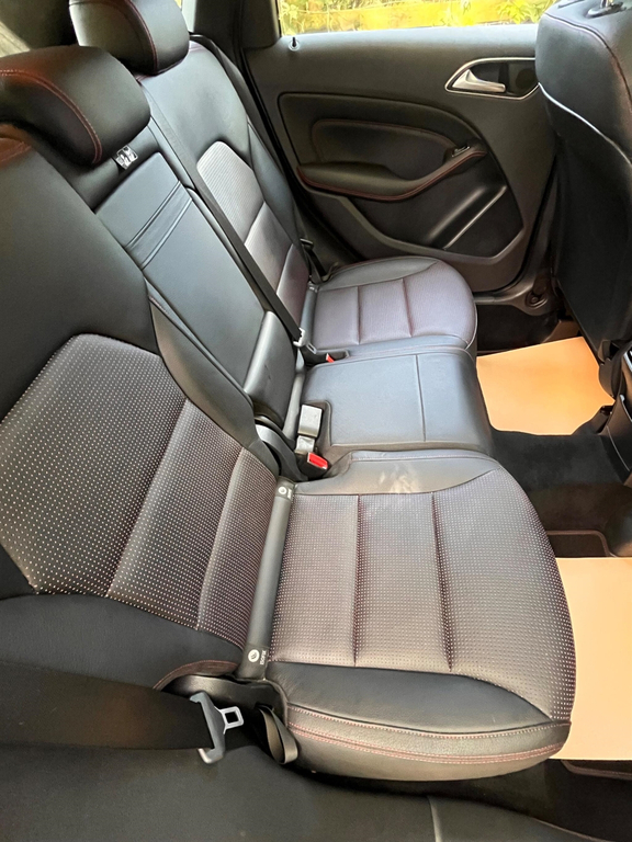 Mercedes-Benz B Class B180 Amg Line Premium White #32