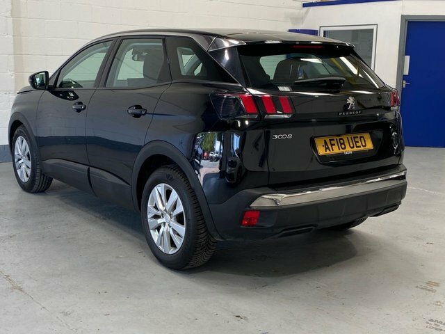 Peugeot 3008 2018 1.2 Puretech Active Suv Eat Euro 6 Black #3