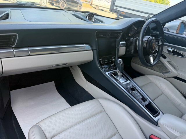 Porsche 911 911 Carrera 4S S-a Black #14