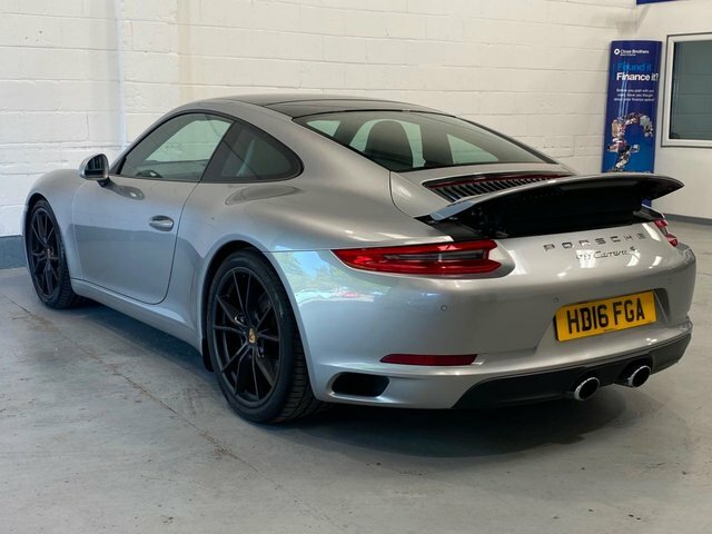 Porsche 911 911 Carrera 4S S-a Black #8