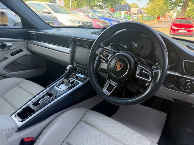 Porsche 911 911 Carrera 4S S-a Black #9