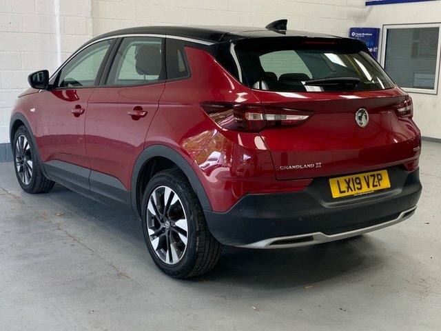 Vauxhall Grandland X 2019 1.2 Turbo Gpf Sport Nav Suv Red #2