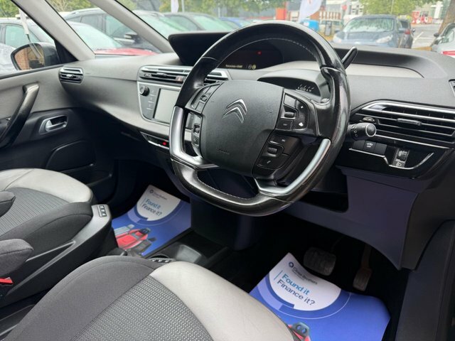 Citroen C4 Picasso 2015 1.6 E-hdi Exclusive Mpv Etg6 Euro Black #2