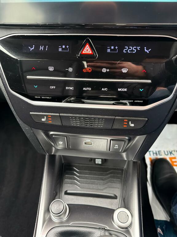 SsangYong Tivoli 1.5 K40 Euro 6 Ss HV25AJU Black #6