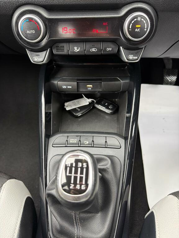 Kia Stonic 1.0 T-gdi Mhev Connect Euro 6 Ss Grey #5