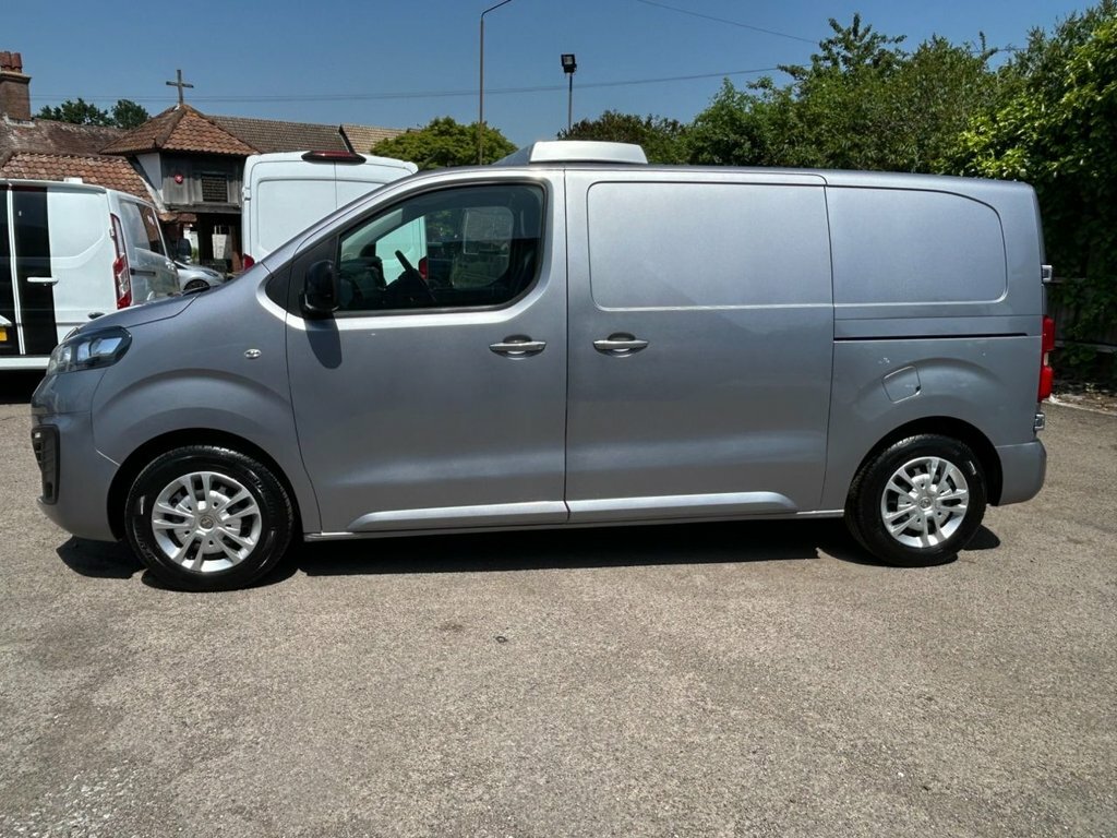 Vauxhall Vivaro 1.5 Turbo D 2700 Sportive Panel Van Man Grey #6