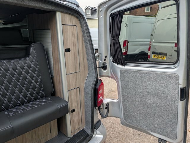 Volkswagen Transporter Panel Van White #24