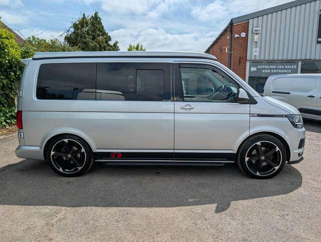 Volkswagen Transporter Panel Van White #9