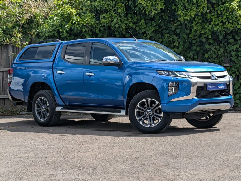 Mitsubishi L200 2.2 Di-d Dc Warrior Pickup Double Cab M #3