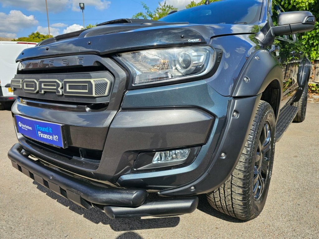 Ford Ranger Ranger Limited Edition 4X4 Double Cab Tdci Black #37