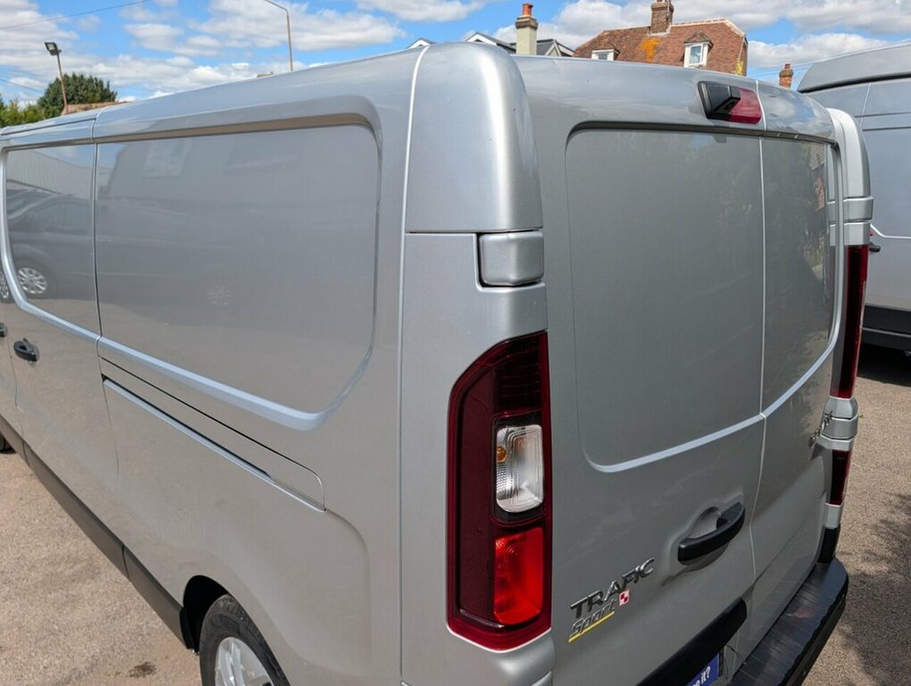 Renault Trafic Sh30 Business Plus Energy Dci White #38