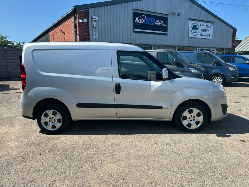 Vauxhall Combo Panel Van 1.6 Cdti 2300 16V Sportive Fwd L2 H1 S White #11