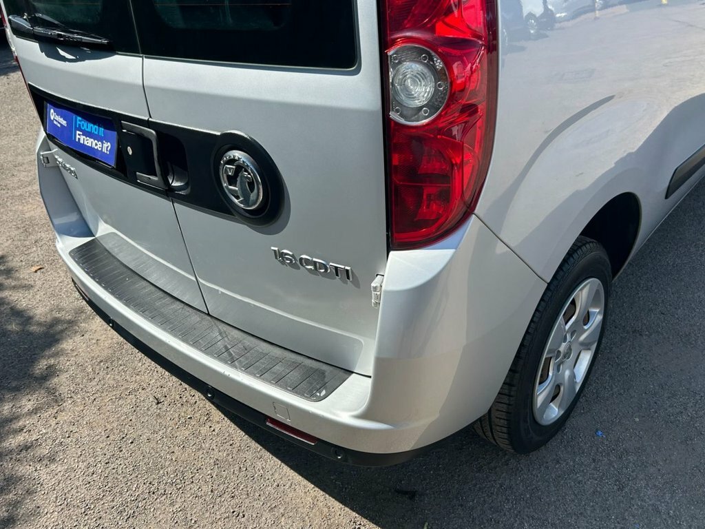 Vauxhall Combo Panel Van 1.6 Cdti 2300 16V Sportive Fwd L2 H1 S White #12