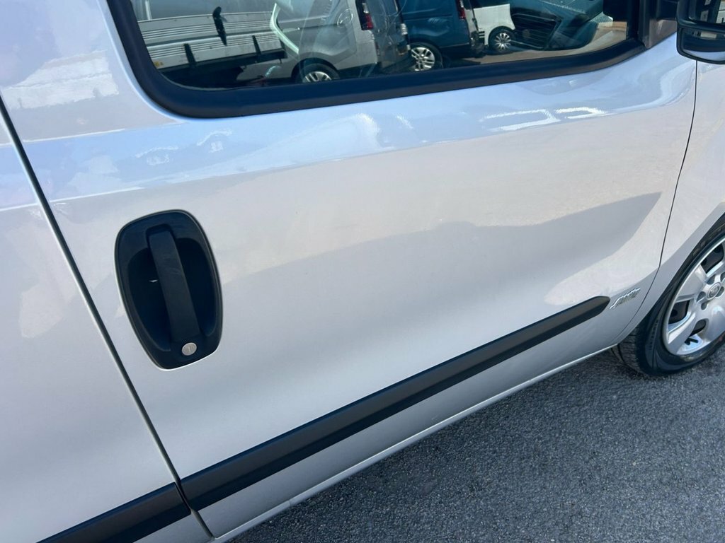 Vauxhall Combo Panel Van 1.6 Cdti 2300 16V Sportive Fwd L2 H1 S White #20