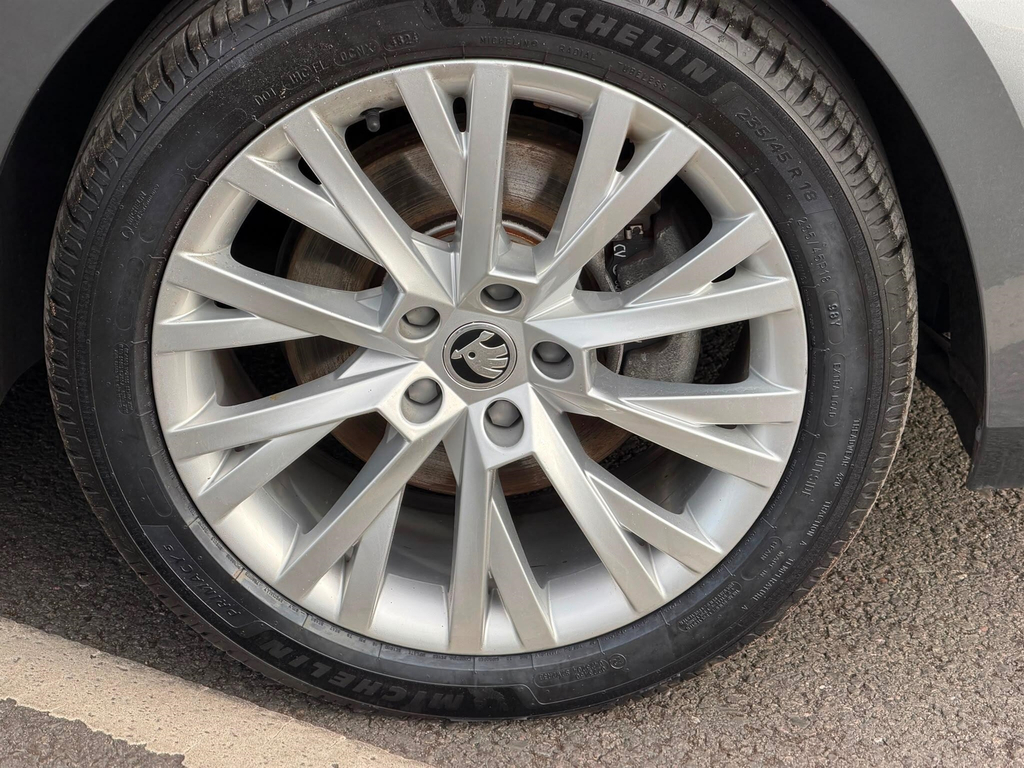 Skoda Superb Superb 2.0 Tsi 190 Laurin Klement Dsg Blue #43