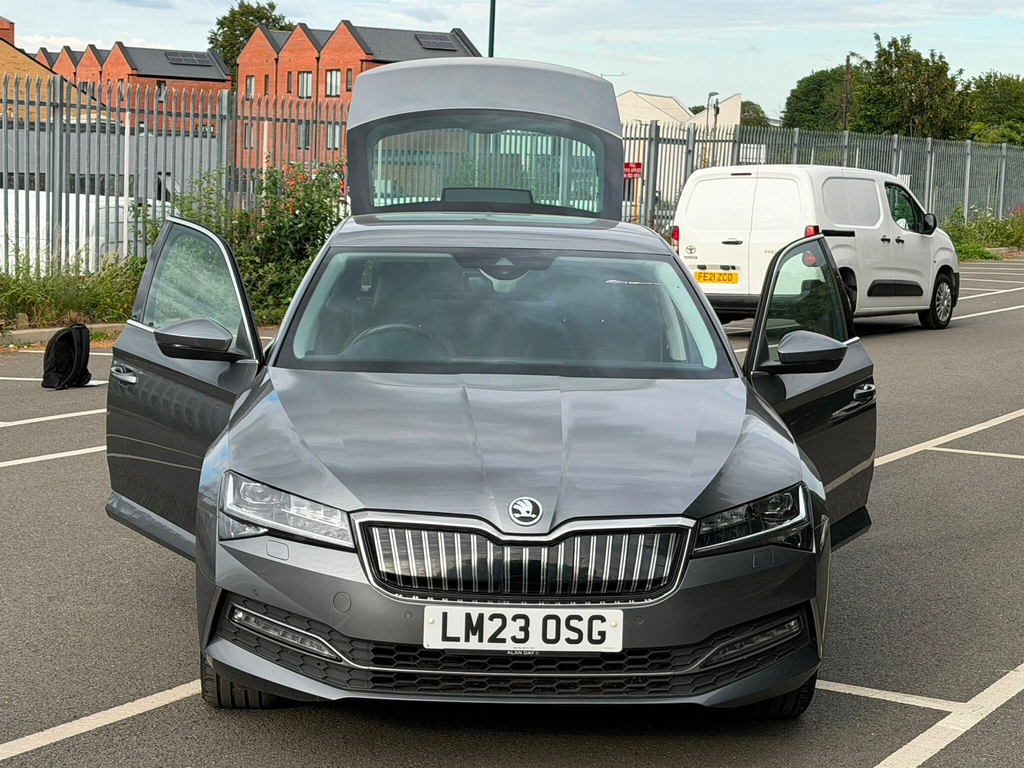 Skoda Superb Superb 2.0 Tsi 190 Laurin Klement Dsg Blue #9