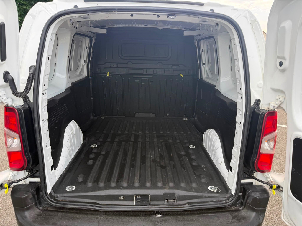 Toyota Proace City 1.5D 75 Active Van White #45