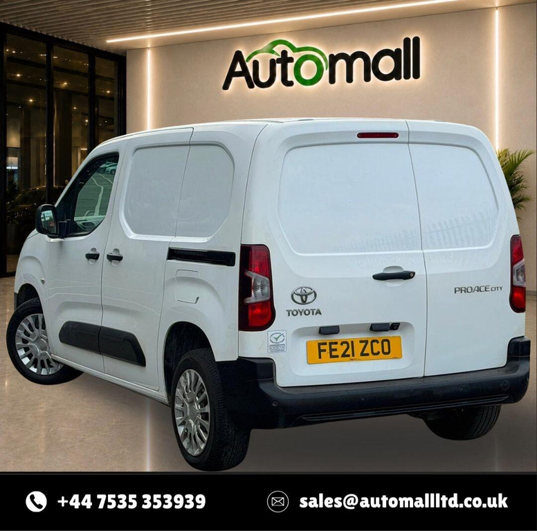Toyota Proace City 1.5D 75 Active Van White #14