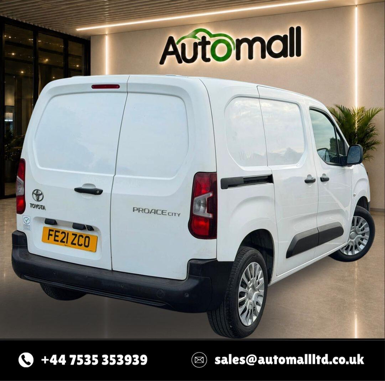 Toyota Proace City 1.5D 75 Active Van White #21