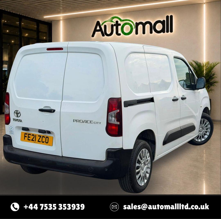 Toyota Proace City 1.5D 75 Active Van White #22