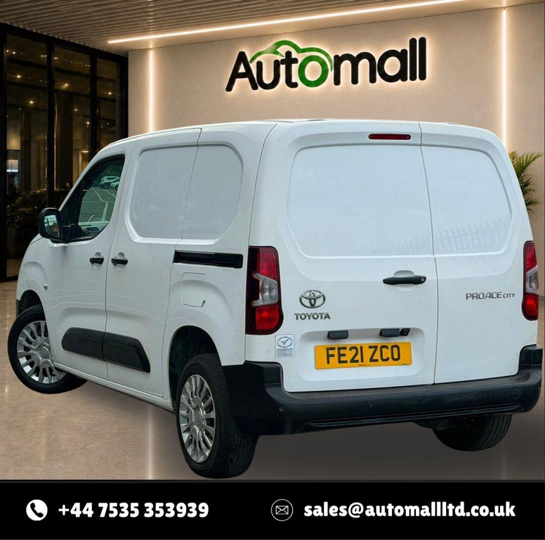 Toyota Proace City 1.5D 75 Active Van White #15