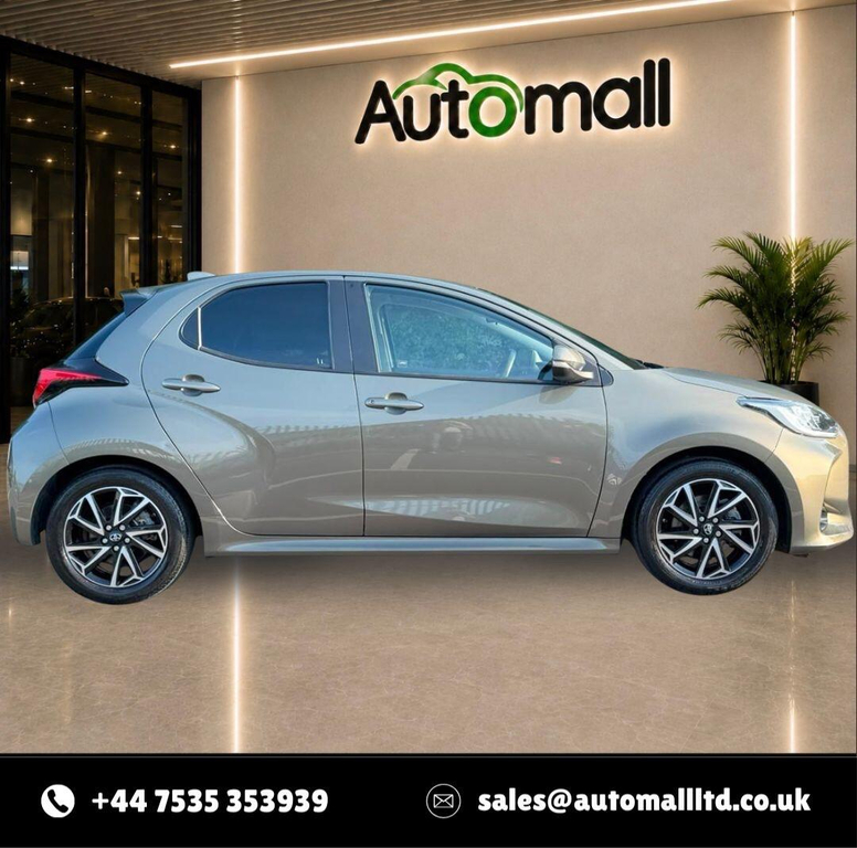 Toyota Yaris 1.5 Hybrid Icon Cvt White #12