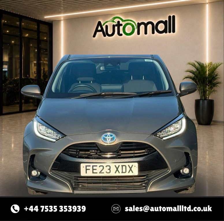 Toyota Yaris 1.5 Hybrid Icon Cvt White #8