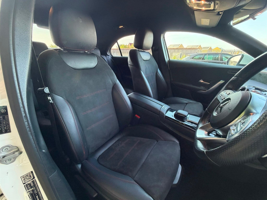 Mercedes-Benz A Class 1.5 A180d Sport 7G-dct Euro 6 S S White #14