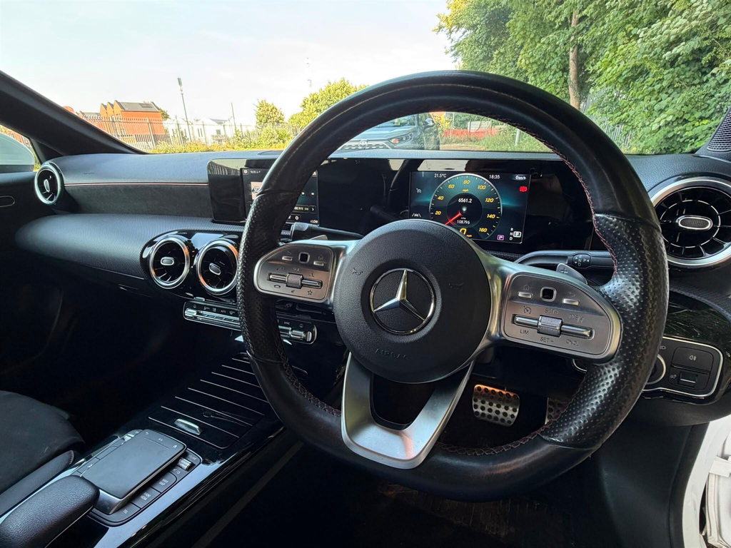 Mercedes-Benz A Class 1.5 A180d Sport 7G-dct Euro 6 S S White #65