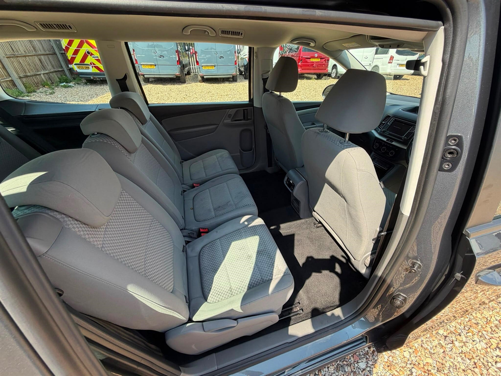 Seat Alhambra Red #29
