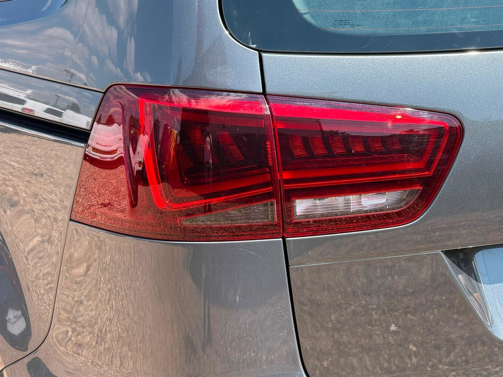 Seat Alhambra Red #69
