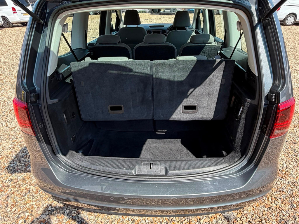 Seat Alhambra Red #60