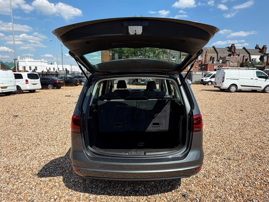 Seat Alhambra Red #61